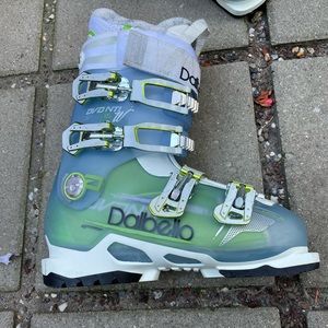 Dalbello Women’s Ski Boot